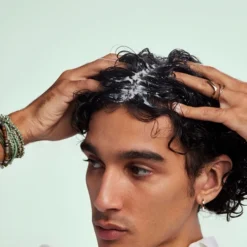 Boutique En Ligne Notino -Kérastase Soldes bumble and bumble seaweed scalp scrub gommage cheveux a lextrait dalgues marines 1