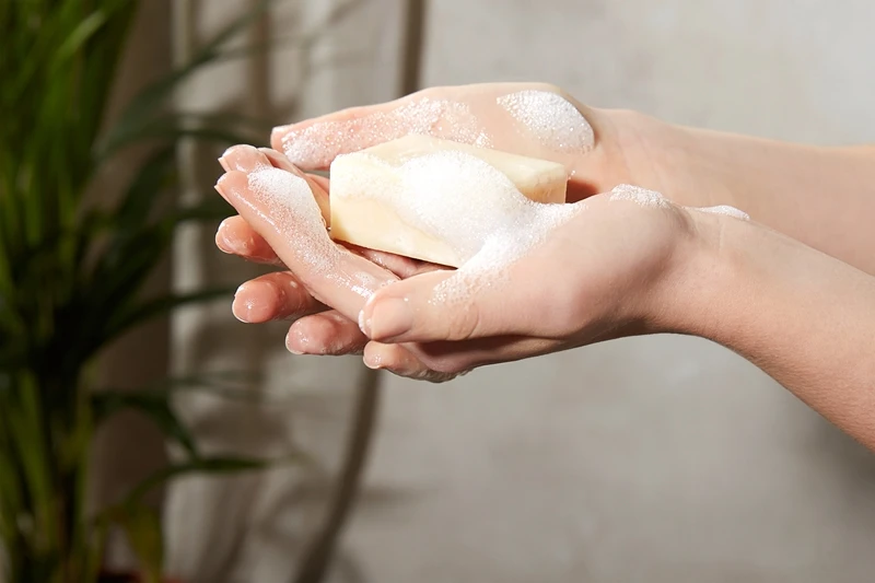 Christophe Robin Hydrating Shampoo Bar With Aloe Vera 3 Christophe Robin Hydrating Shampoo Bar With Aloe Vera – Image 3