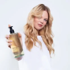 Shu Uemura Deep Cleanser Gentle Radiance 8 Shu Uemura Deep Cleanser Gentle Radiance -Kérastase Soldes shu uemura deep cleanser gentle radiance shampoing nettoyant doux pour de beaux cheveux sains 3