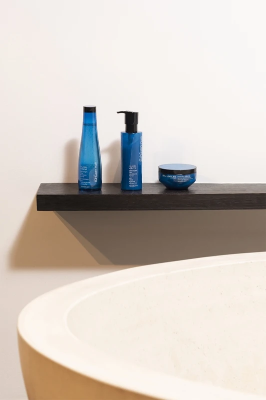 Shu Uemura Muroto Volume 4 Shu Uemura Muroto Volume – Image 4